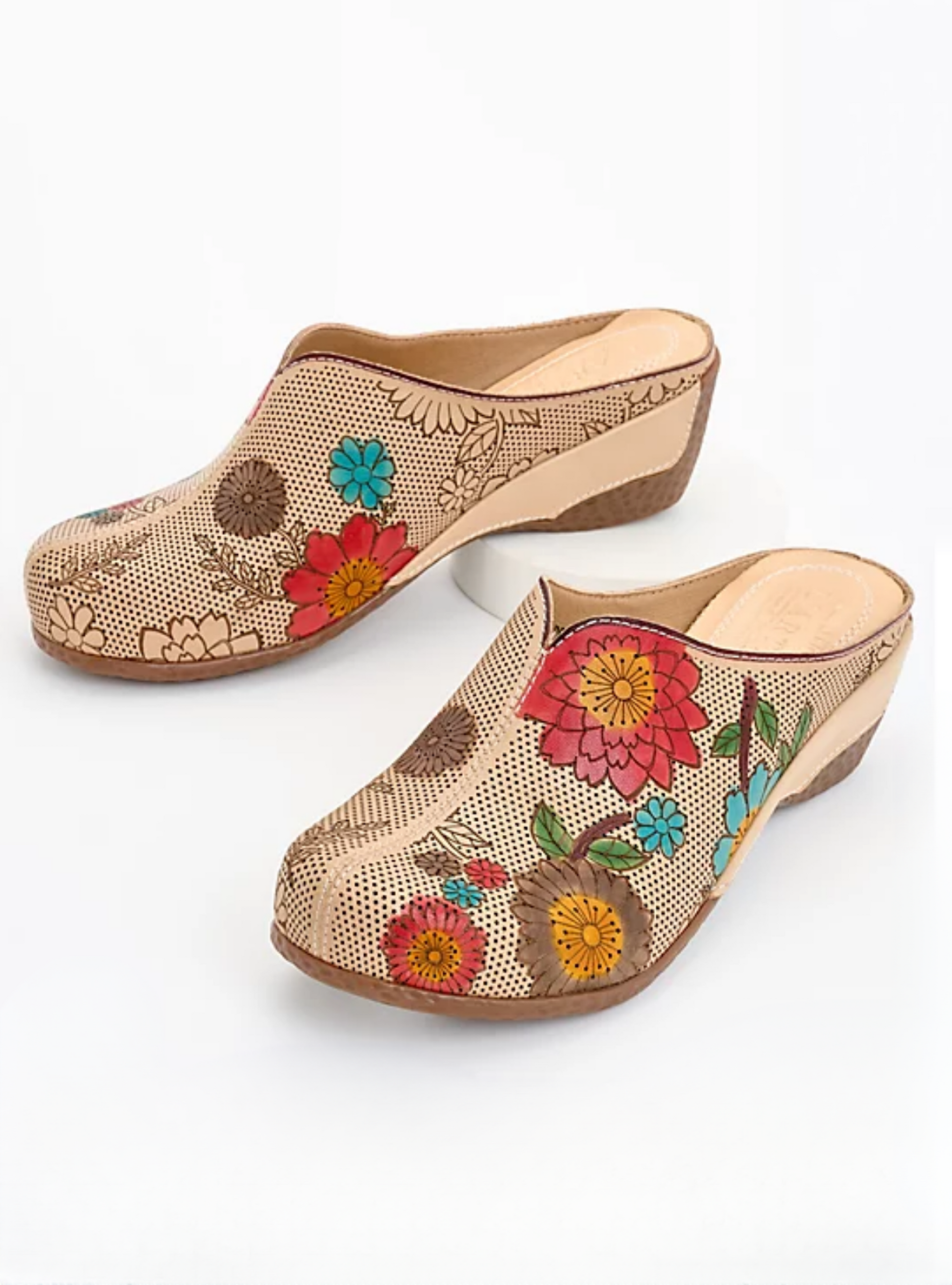 L'Artiste by Spring Step Chienti Clogs