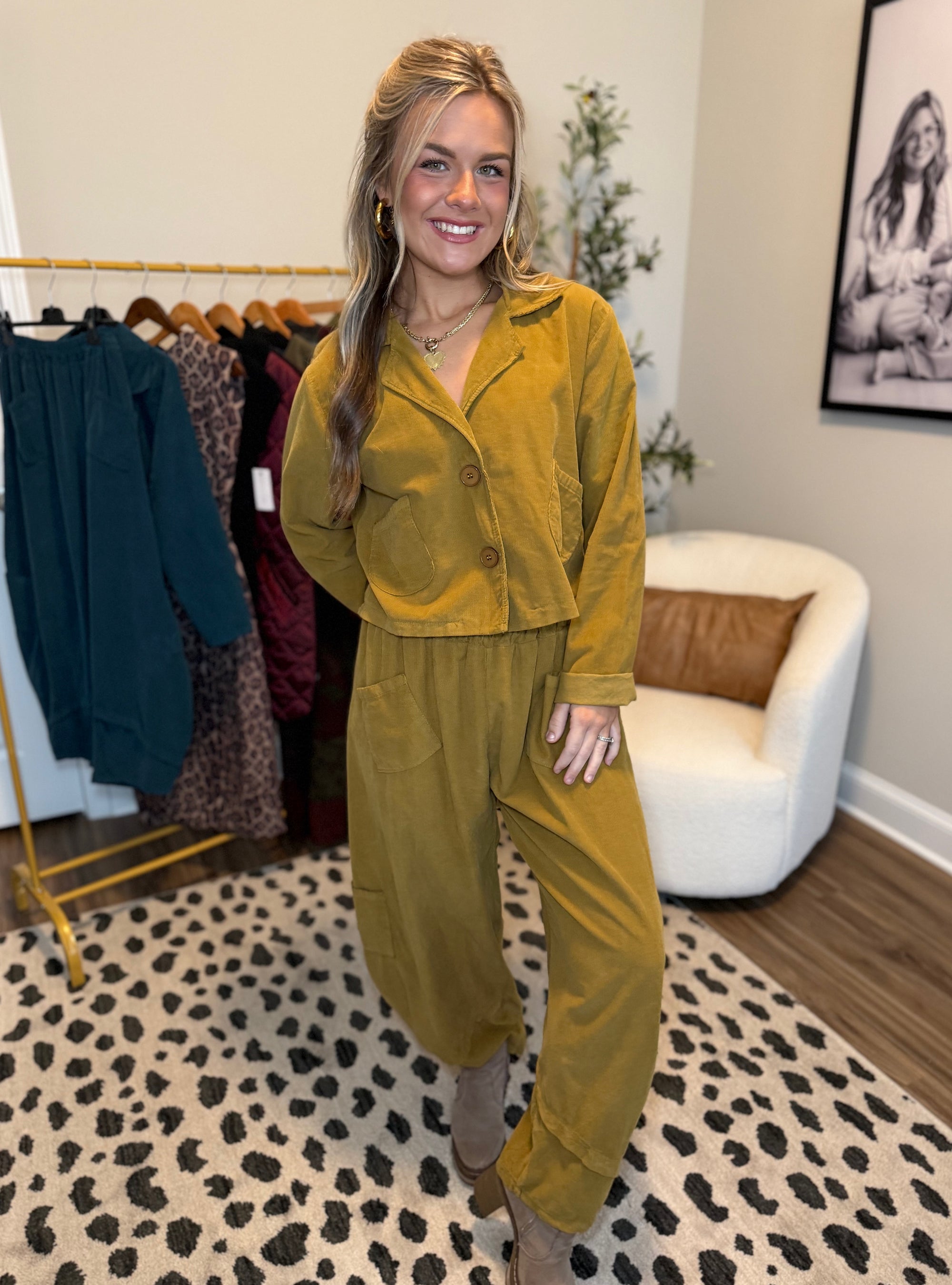 SAGA One Size Corduroy Crop Jacket