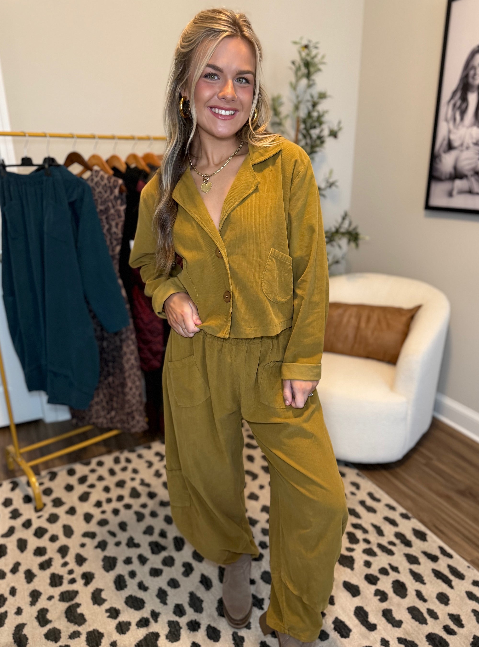 SAGA One Size Corduroy Crop Jacket