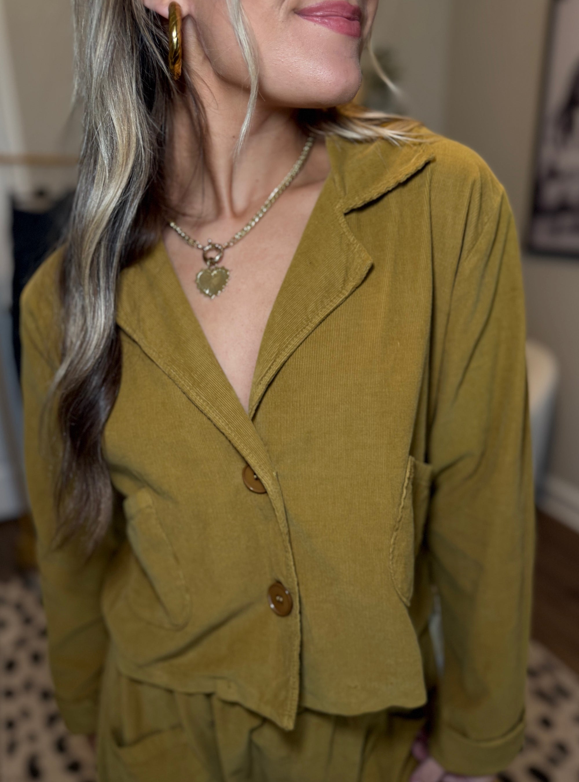 SAGA One Size Corduroy Crop Jacket