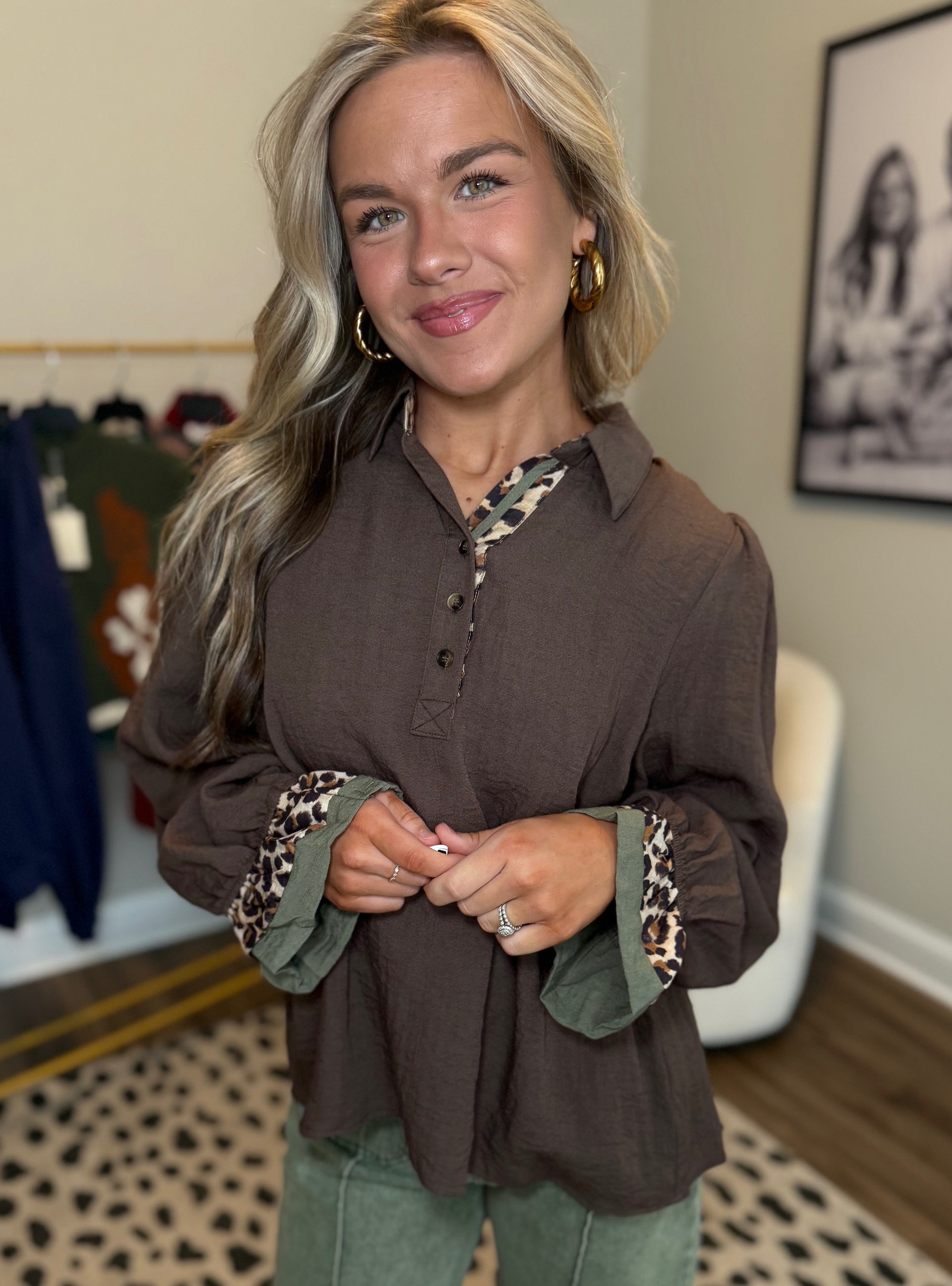 Serving Up Purr-suasion Top - Chocolate