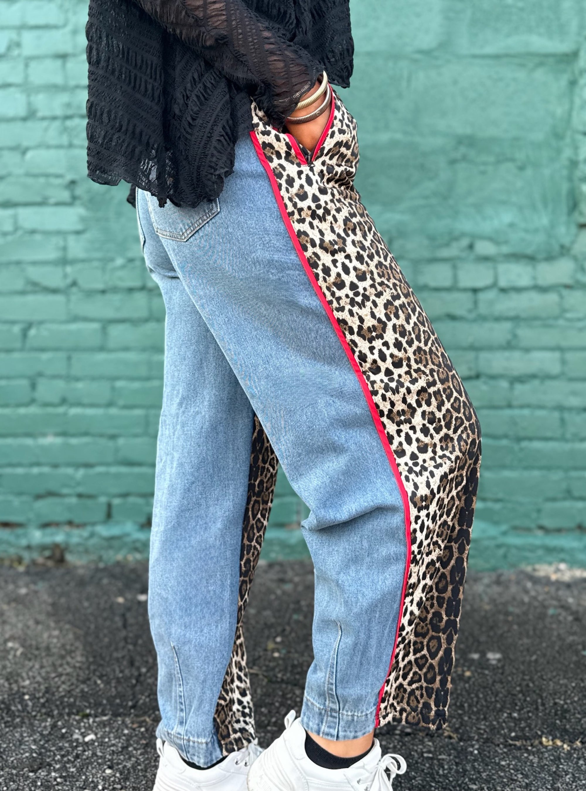 APNY Apparel Mixed Media Leopard Jean