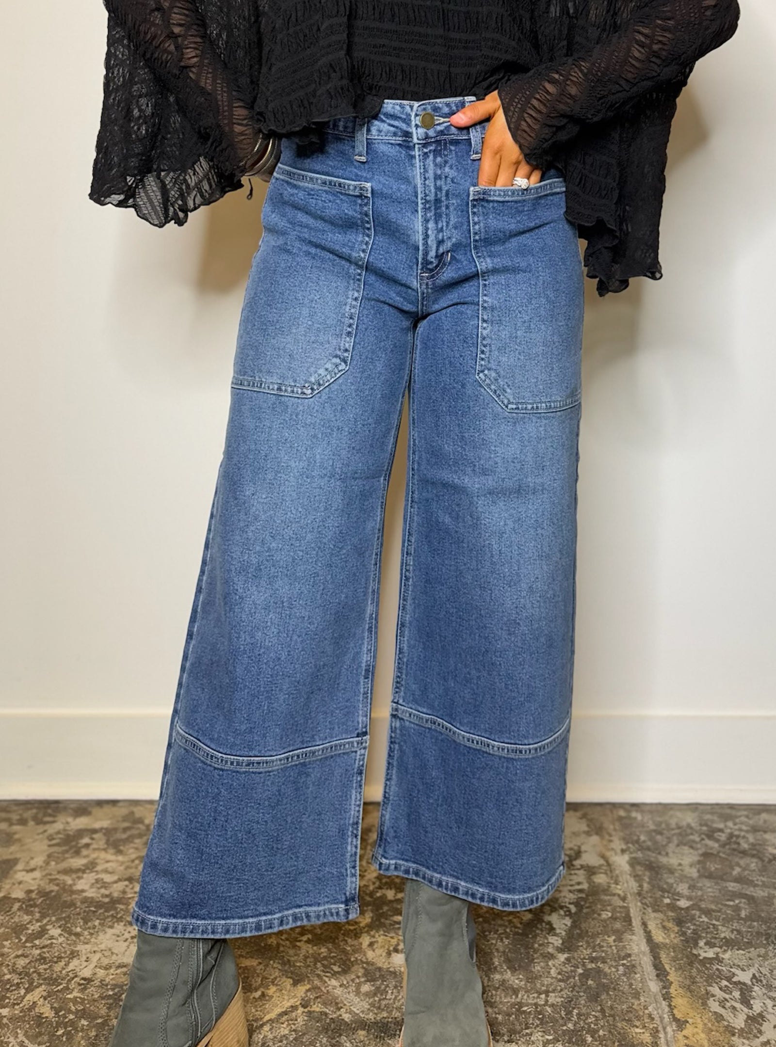 Just Black High Rise Copped Jean