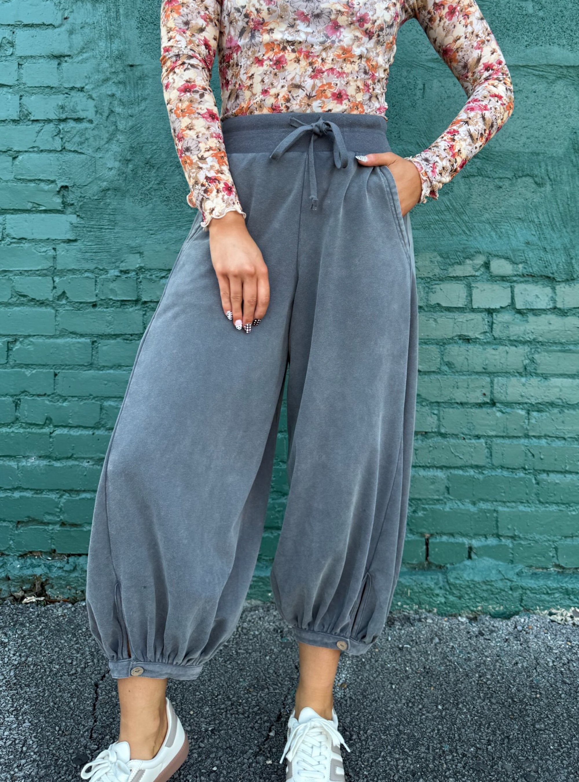 Playful Volume Capri Bubble Pants