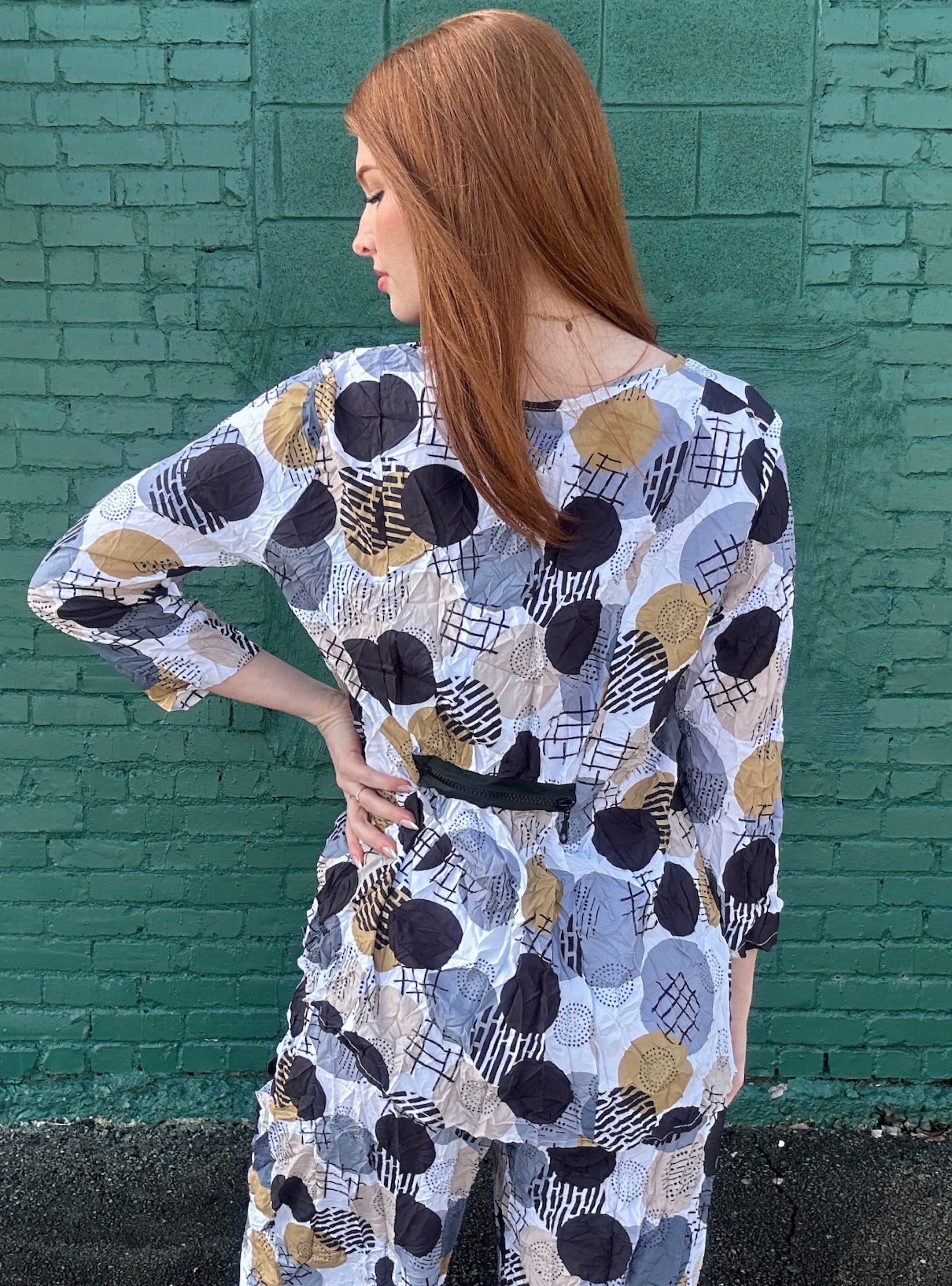 Shana Apparel Crinkle Zip Back Top