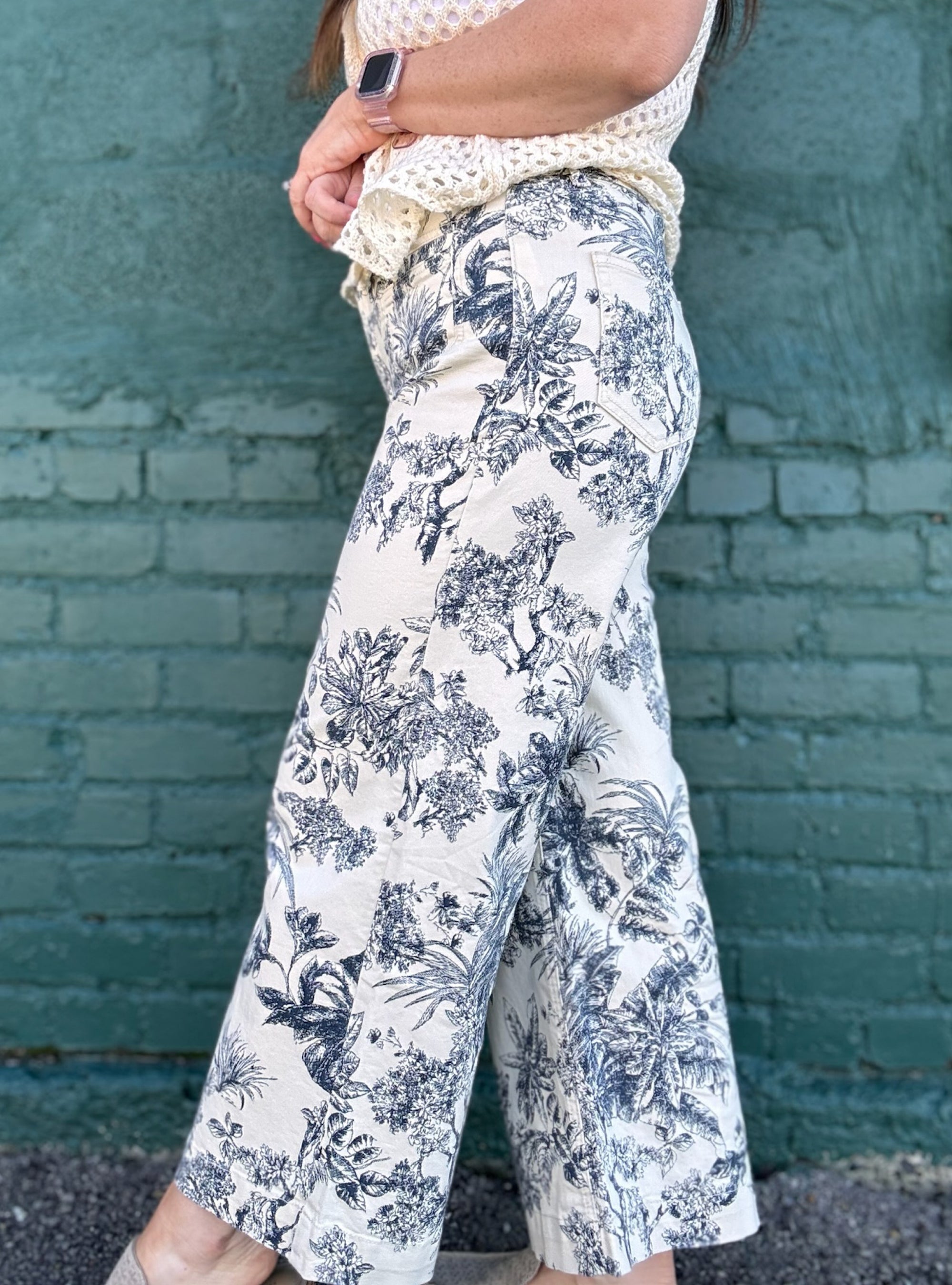 Charlie B Blue &amp; Cream Toile Twill Pants