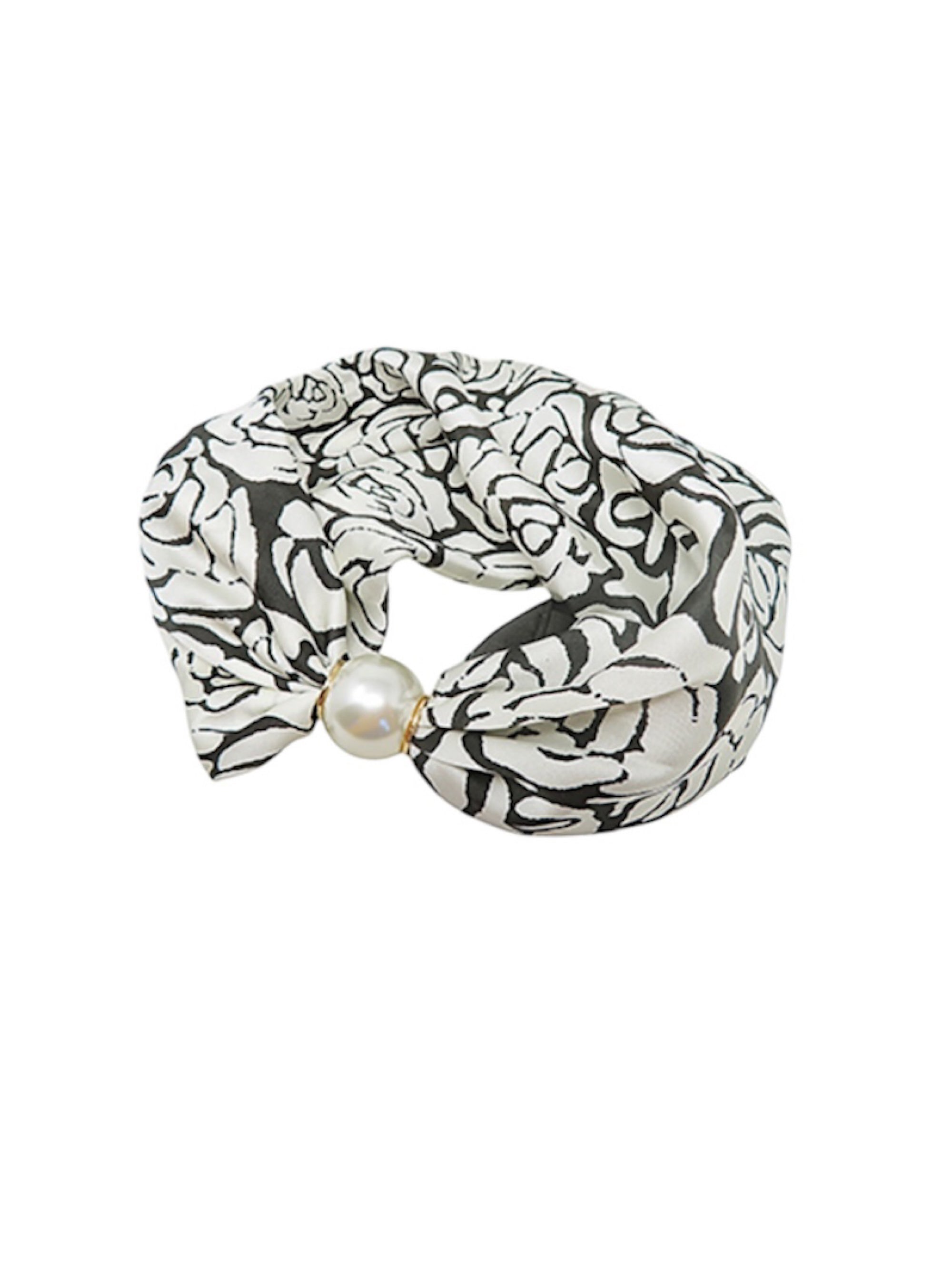 Wrapped In Style Magnetic Scarf Necklace
