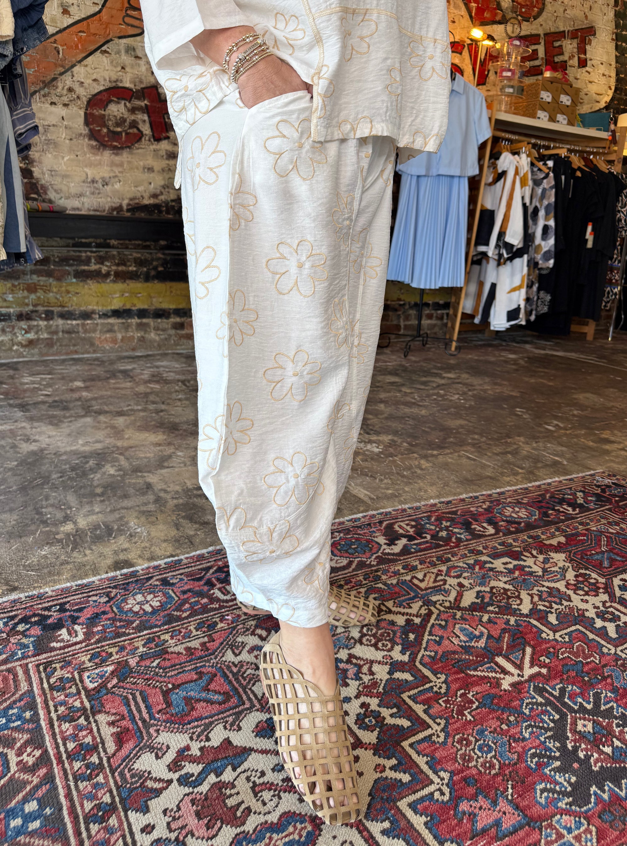 Shana Apparel Airflow Daisy Set