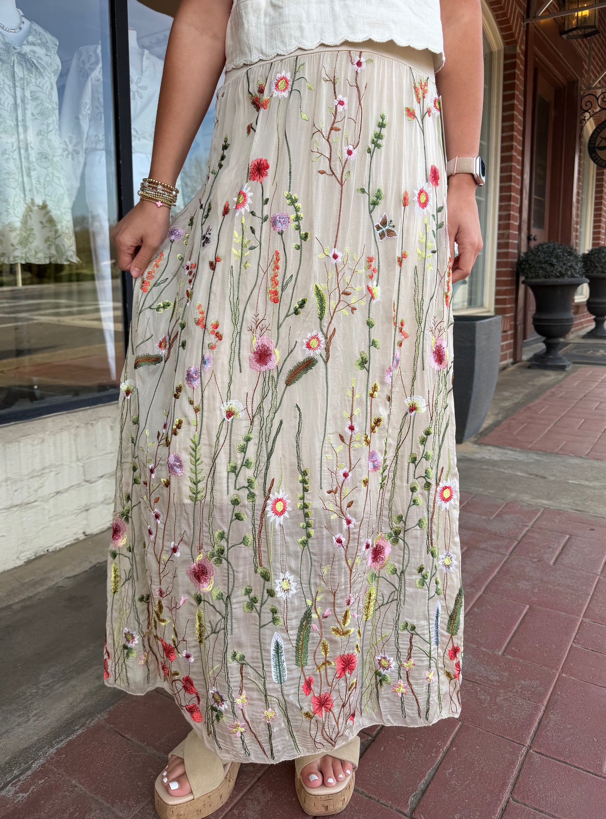 Saga One Size Silk Embroidered Skirt