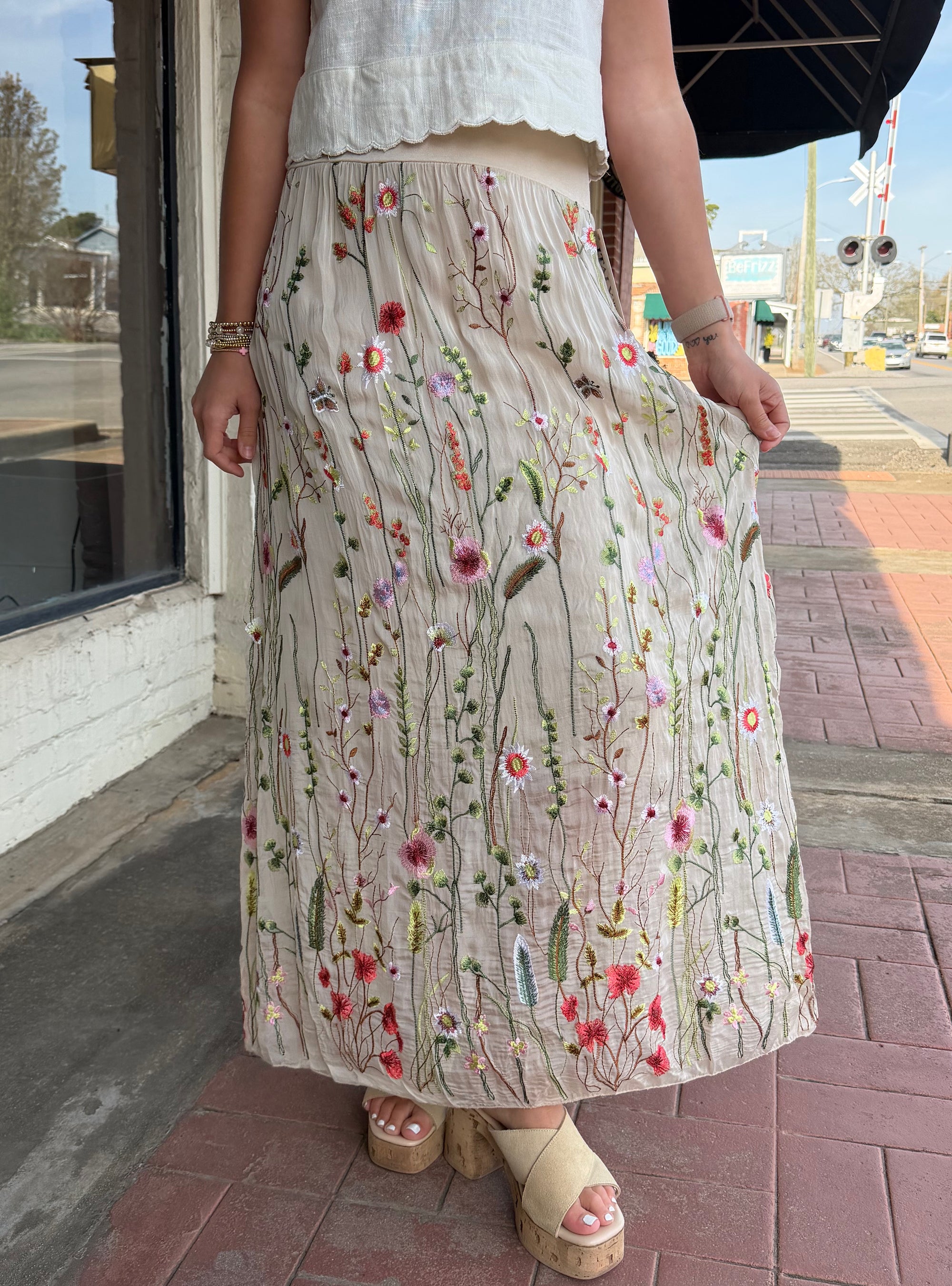 Saga One Size Silk Embroidered Skirt