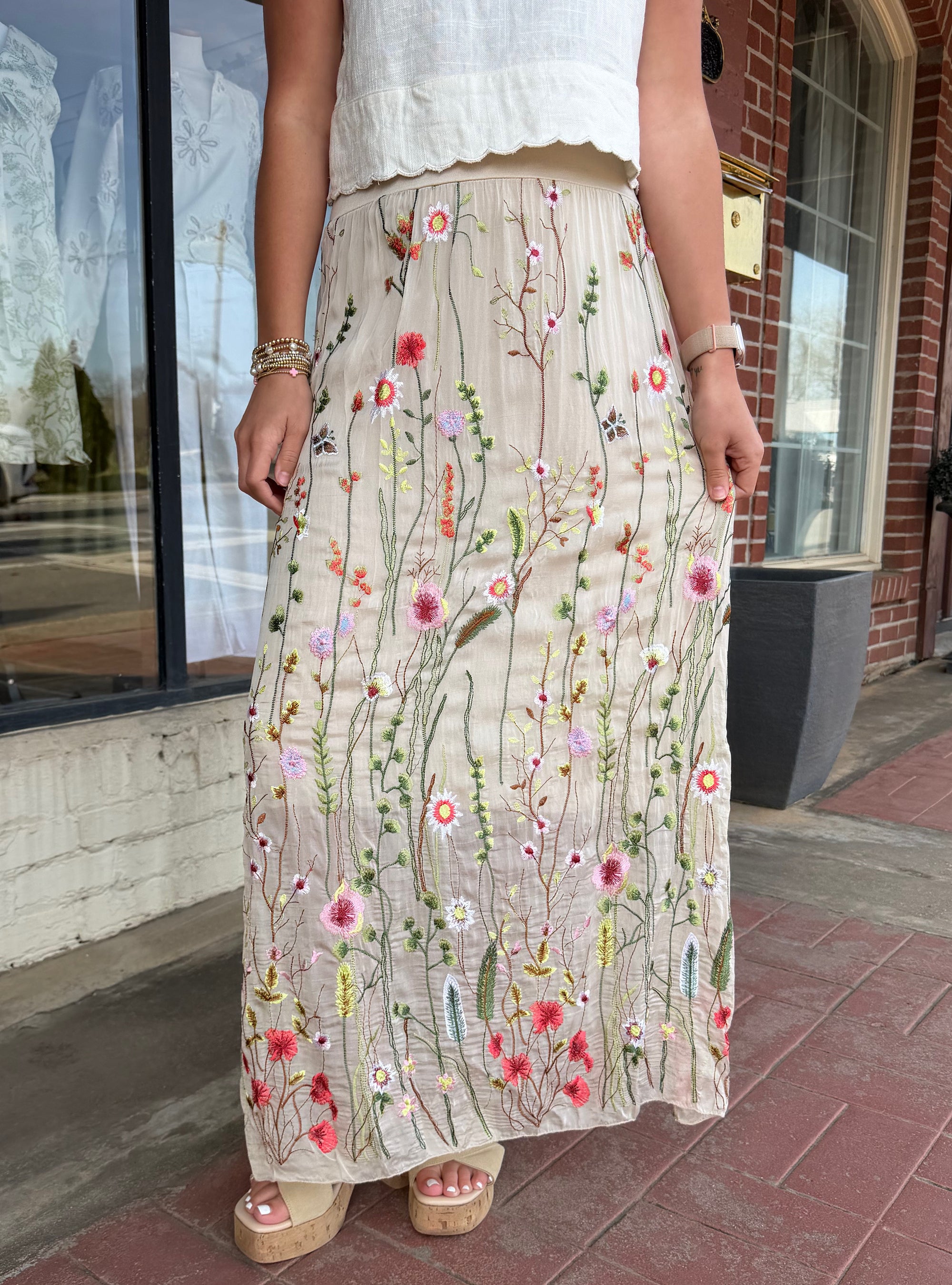 Saga One Size Silk Embroidered Skirt