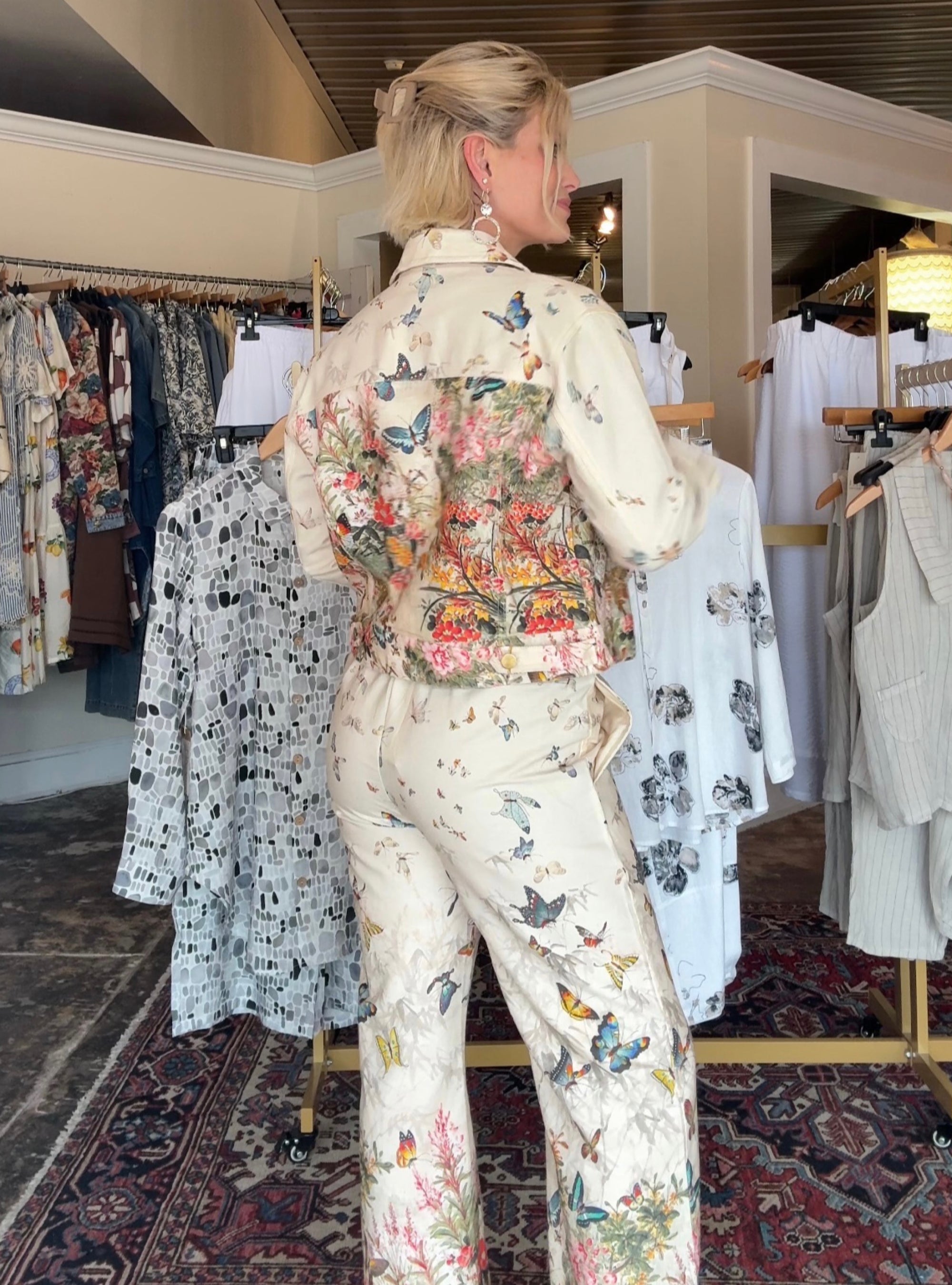 Just Winging It Printed Pants