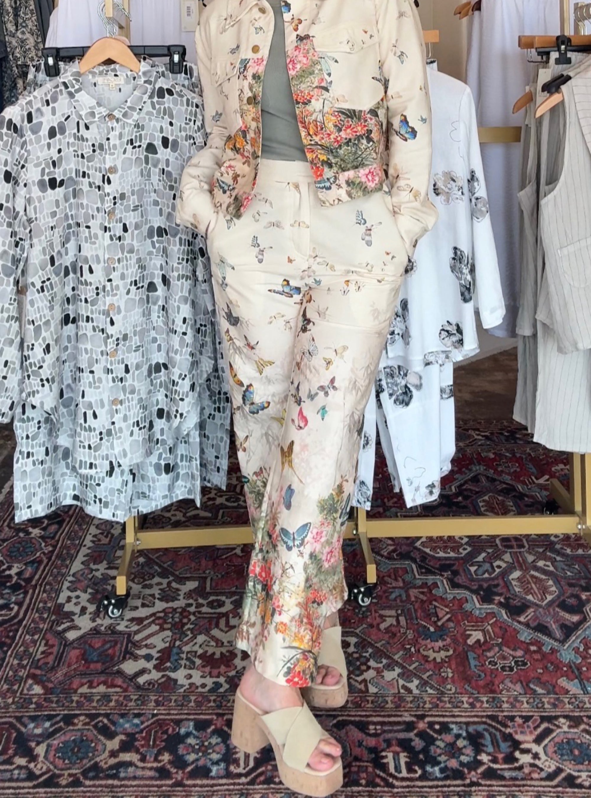 Just Winging It Printed Pants