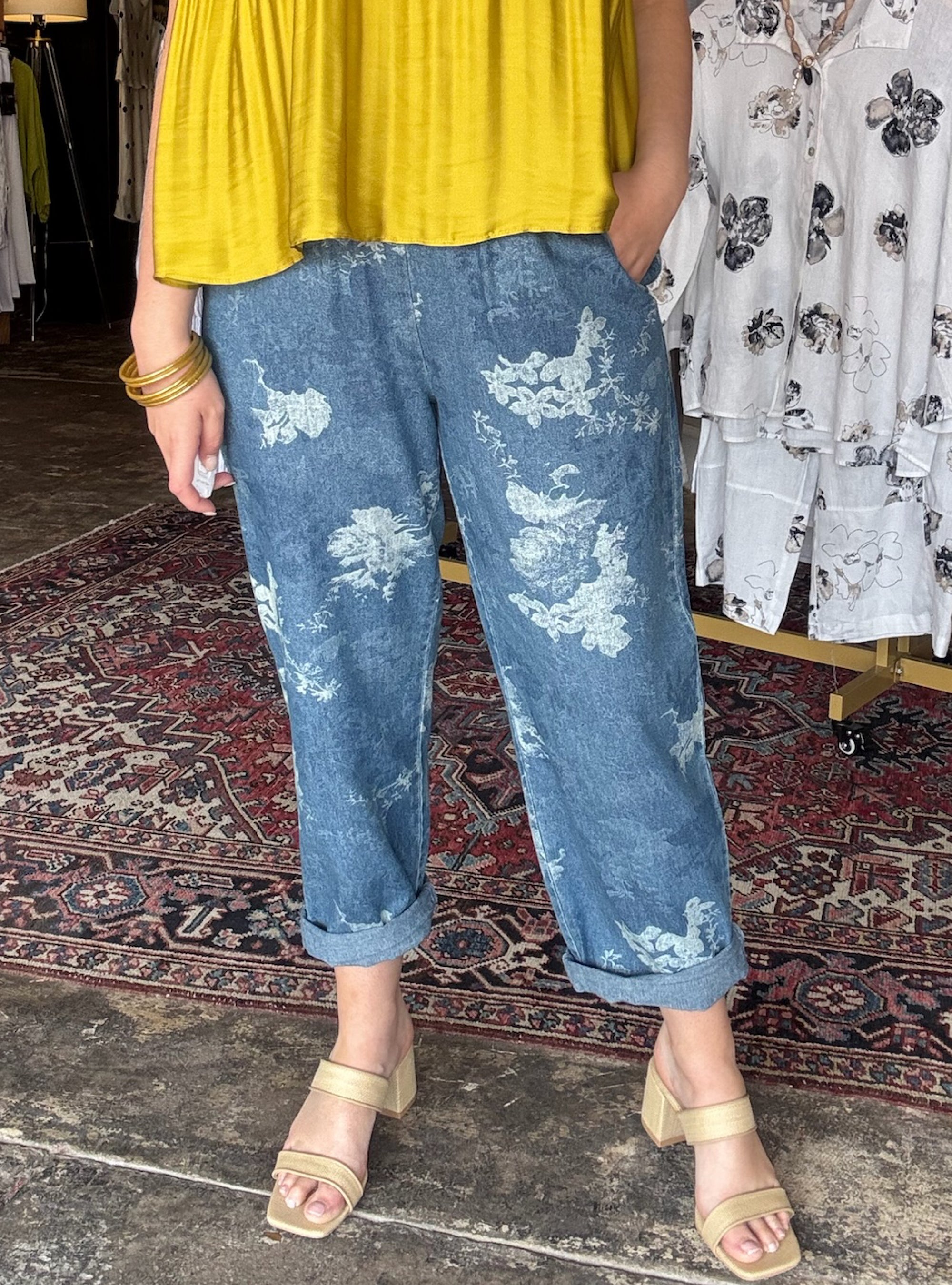 Renuar Denim Floral Printed Crop Pant