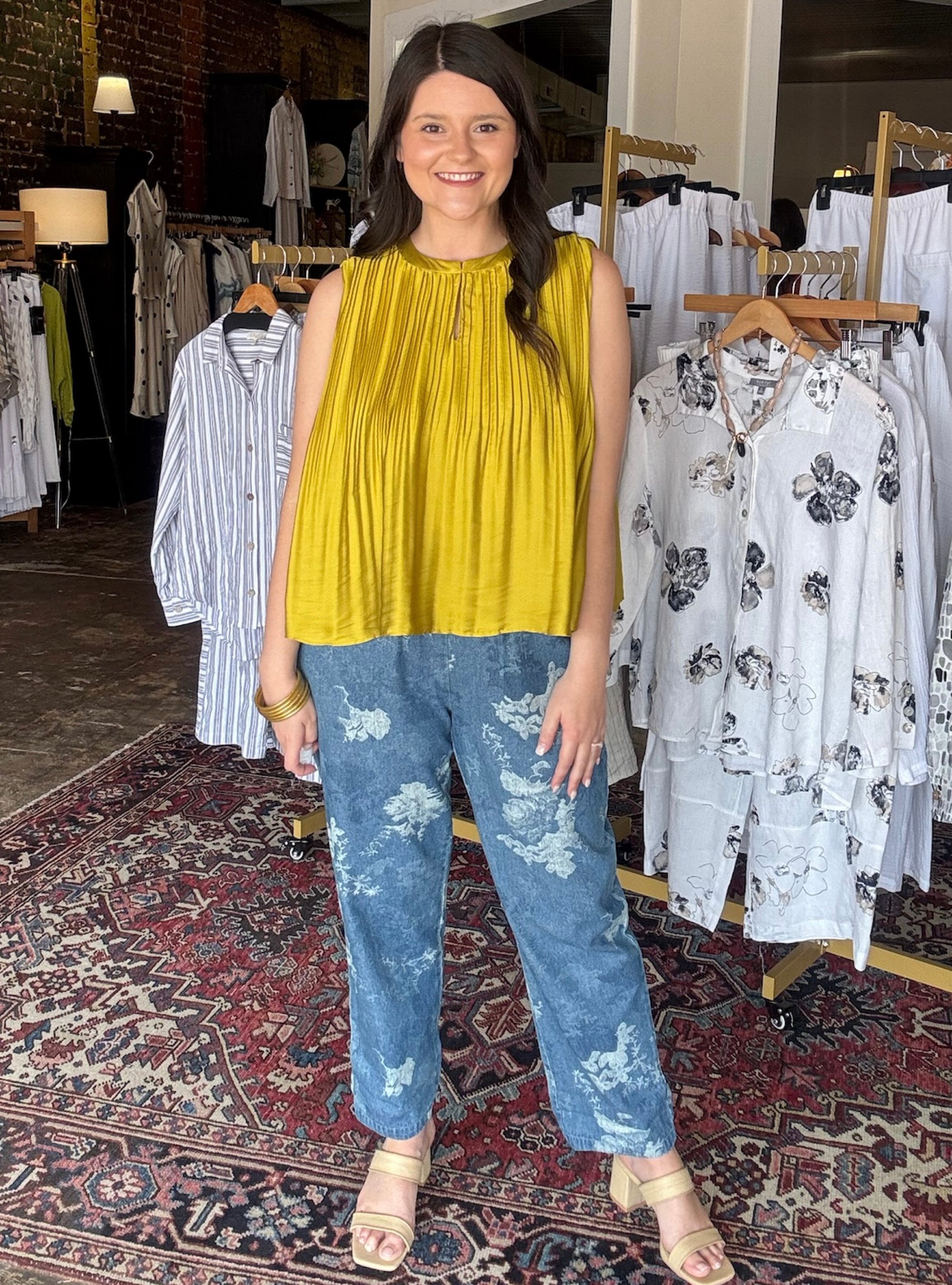 Renuar Denim Floral Printed Crop Pant