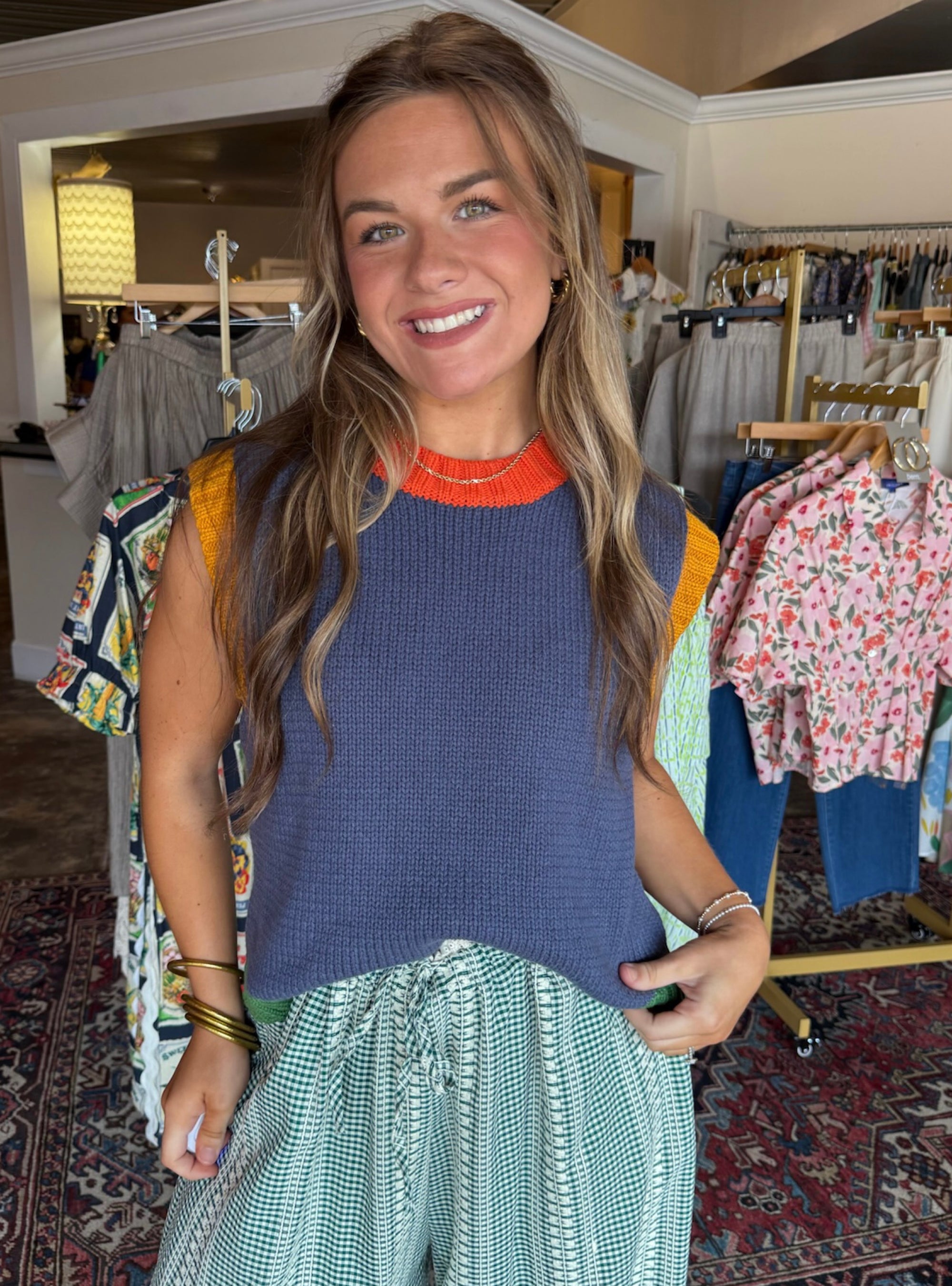 Color Contrast Sweater Vest