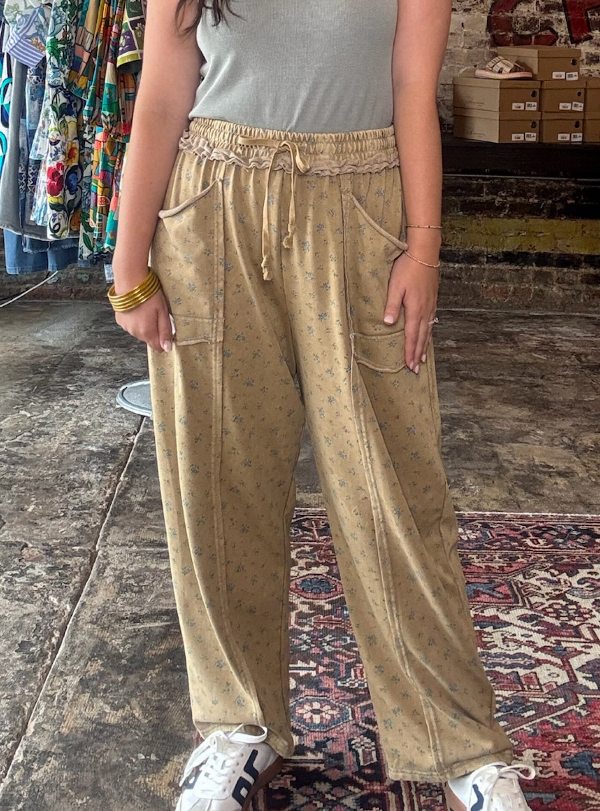 Bloom Where You're Barrel-ed Pant