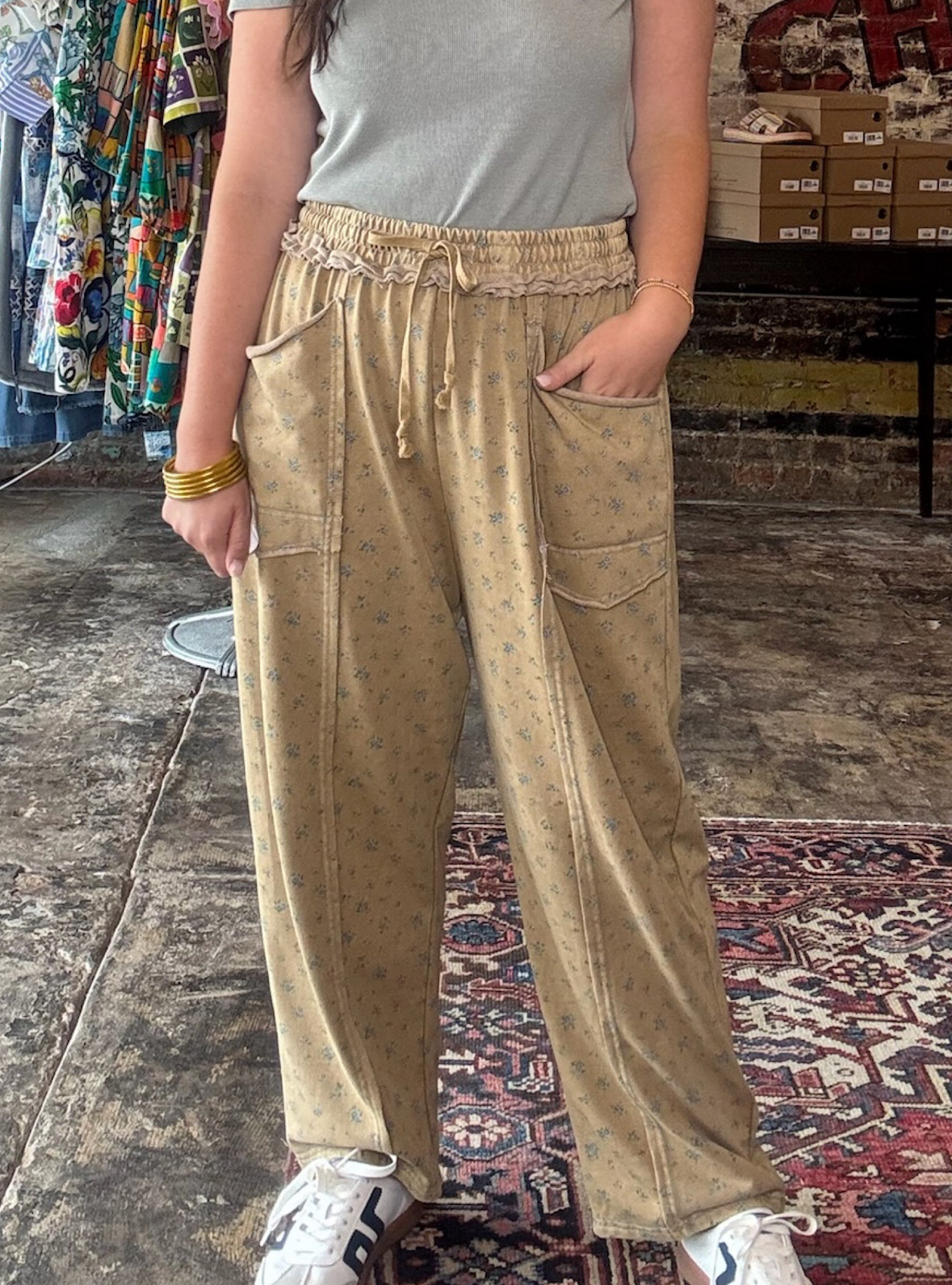 Bloom Where You're Barrel-ed Pant