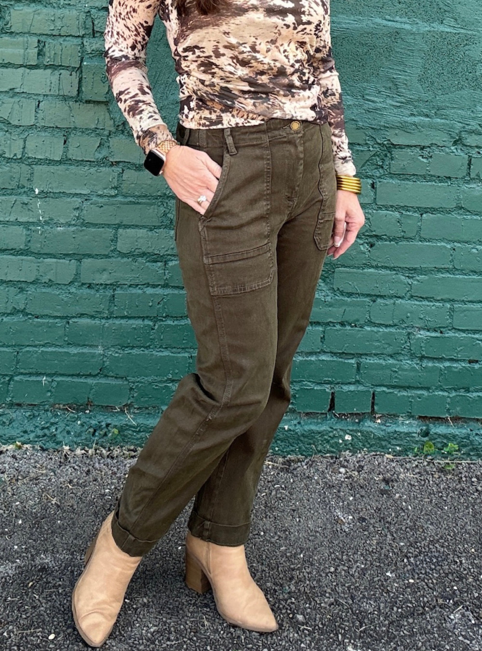 Charlie B Olive Twill Barrel Leg Pant