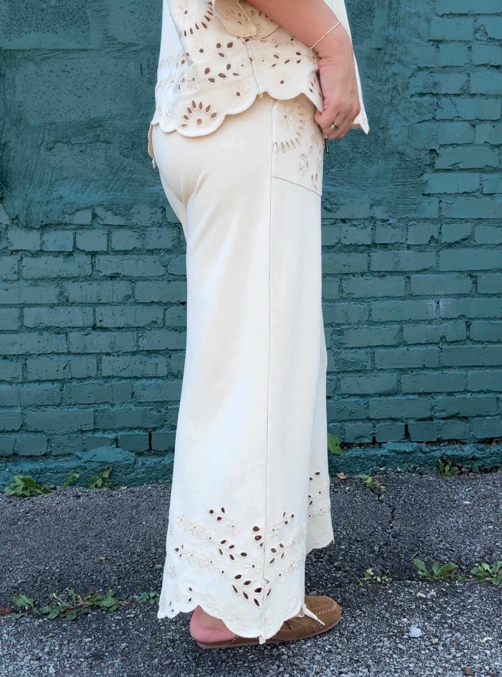 Eyelet Be The One Pant
