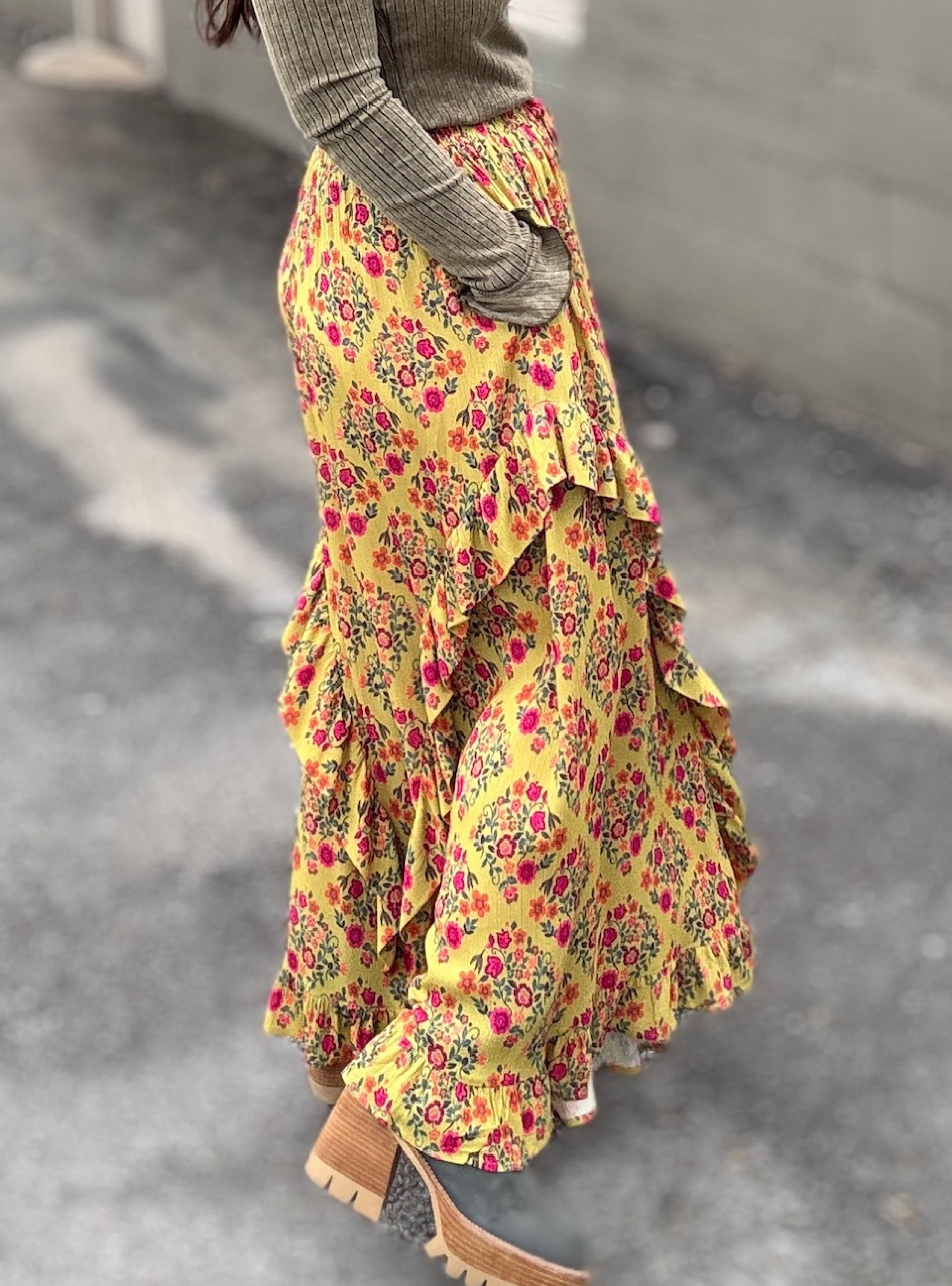 Florals With Flounce Ruffle Hem Pants