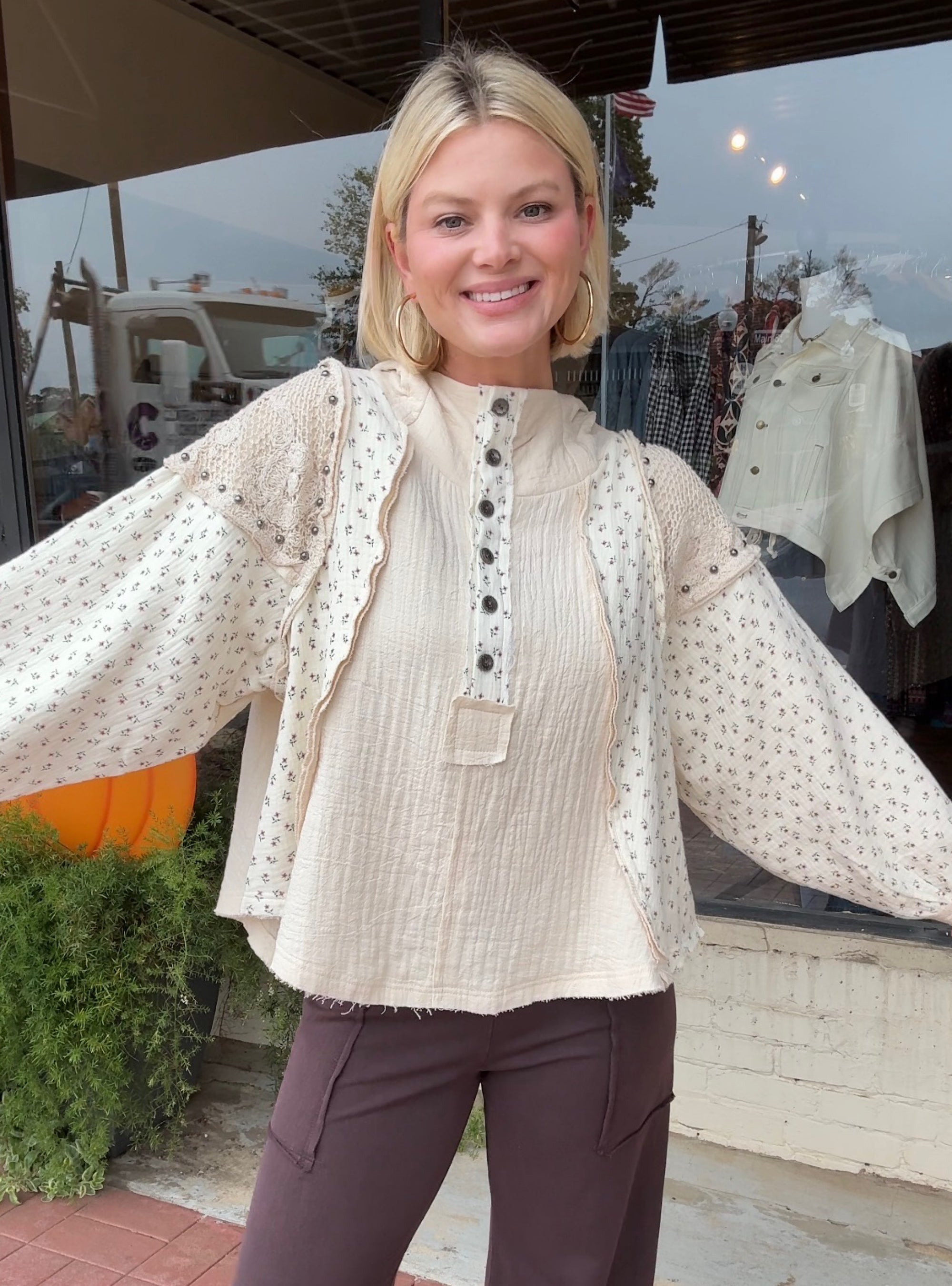 Ditsy Does It Relaxed Double Gauze Top
