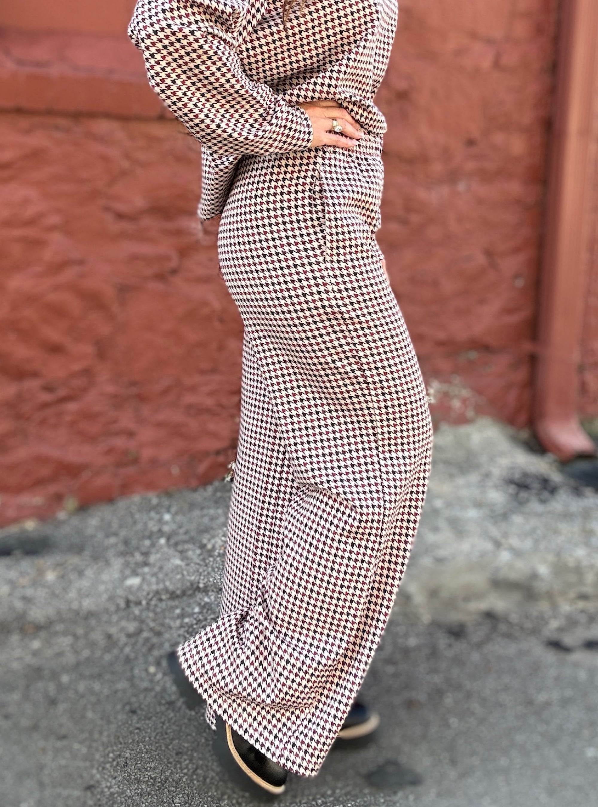 Vintage Havana Houndstooth Cloud Fleece Flare Pant