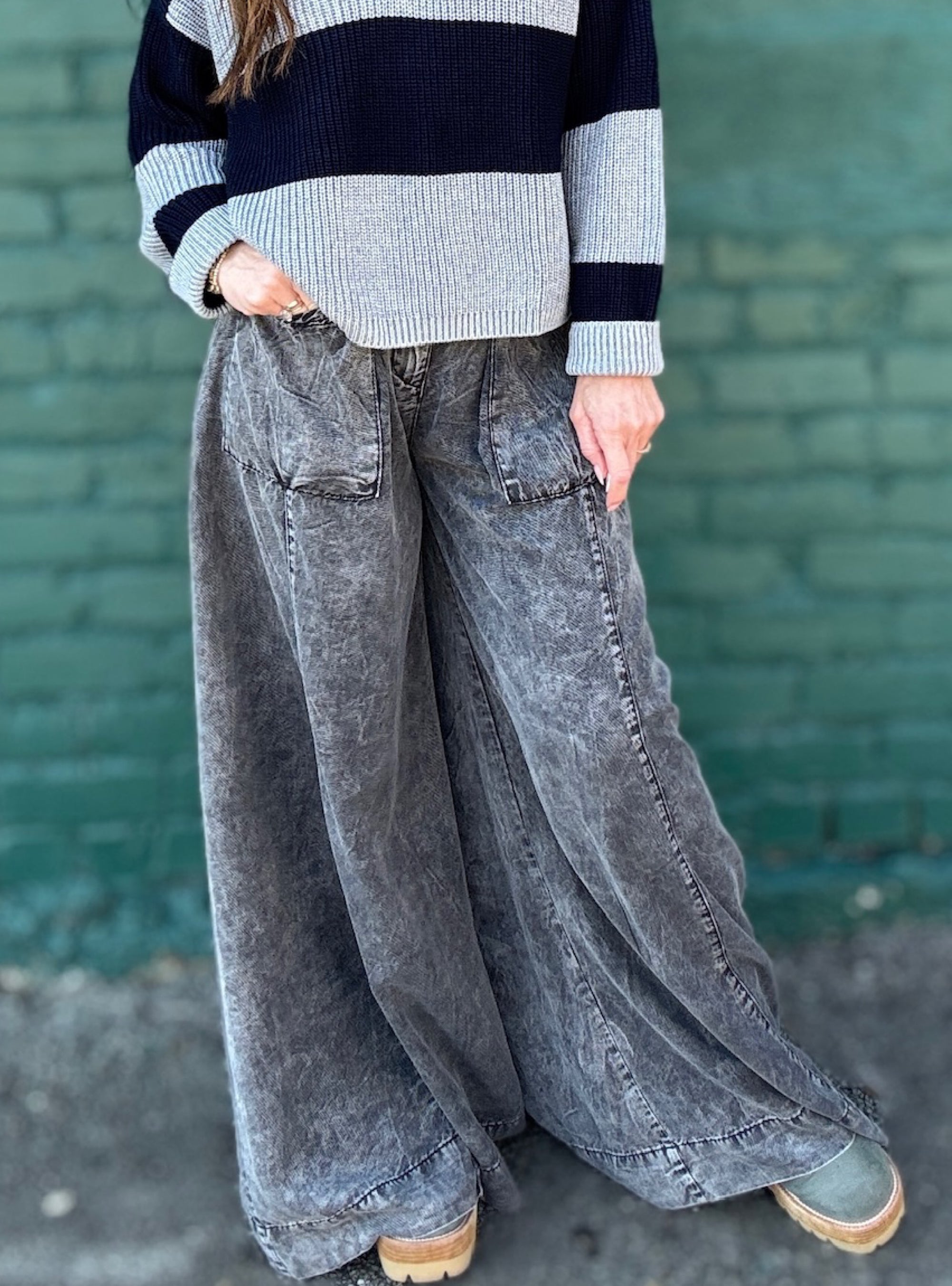 Vintage Havana Black Tencel Ultra Wide Leg Pant