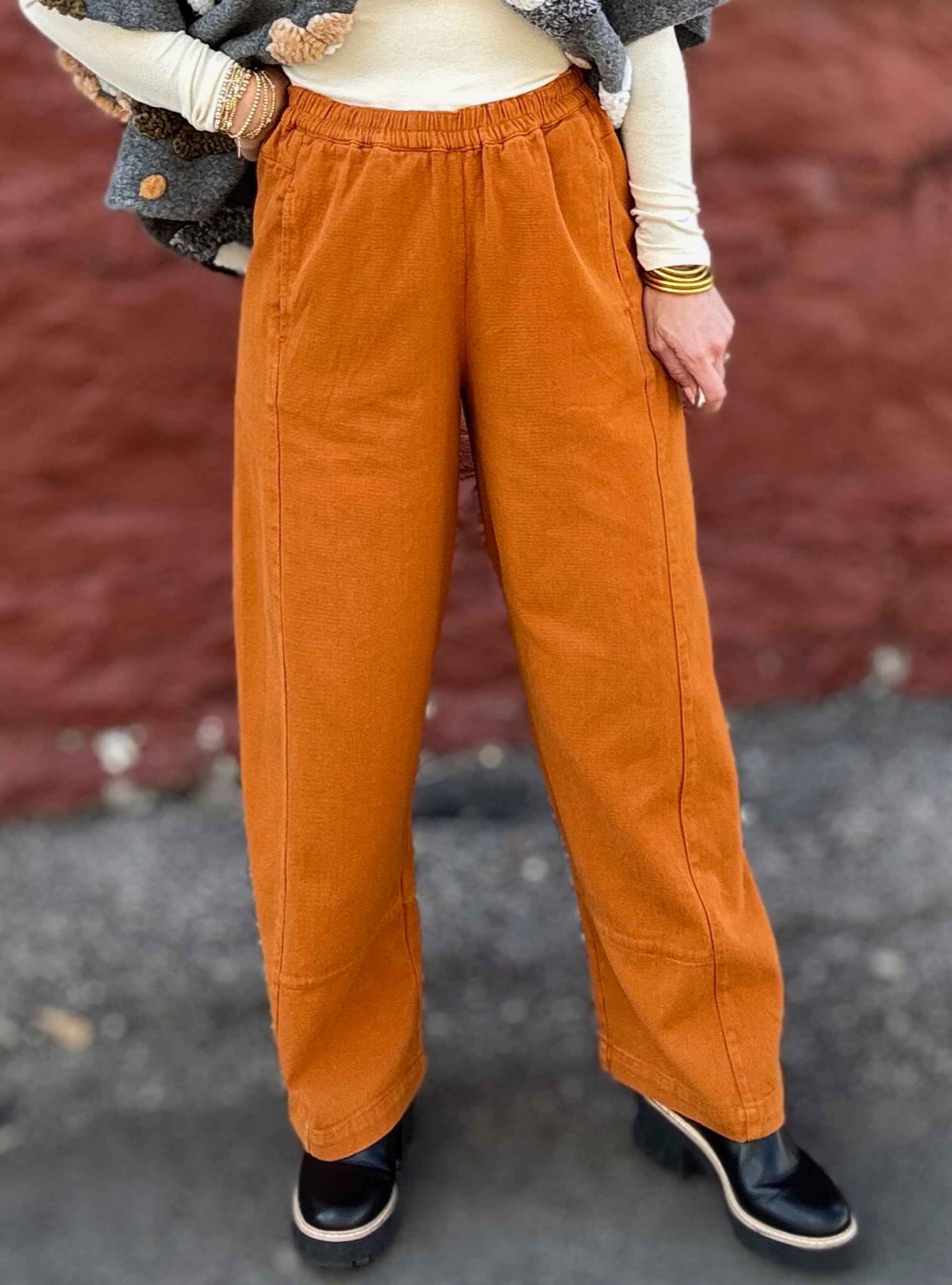 Ivy Jane Pull On Rust Barrel Pant